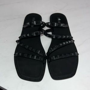 Skylar black studded Steve Madden sandals